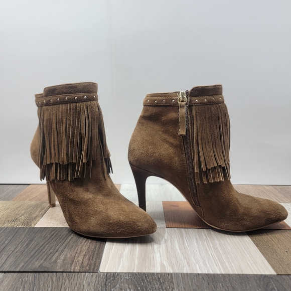 Women's Suede Chestnut Fringed Ankle Boots 6.5 Fall Closed Toe Gold Tassels - Picture 3 of 7